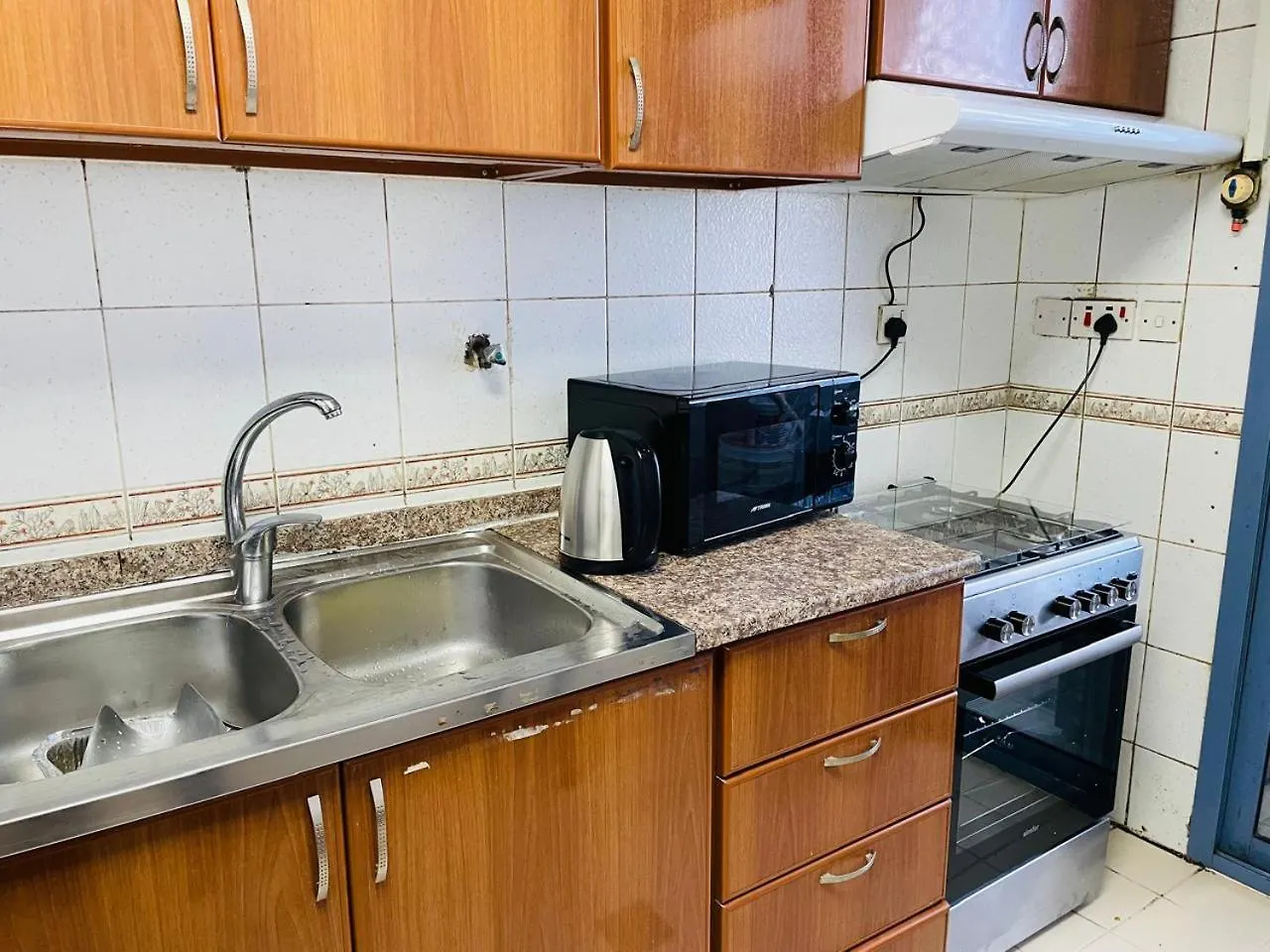 Cozy Haven-Furnished Room 5 Αμπού Ντάμπι